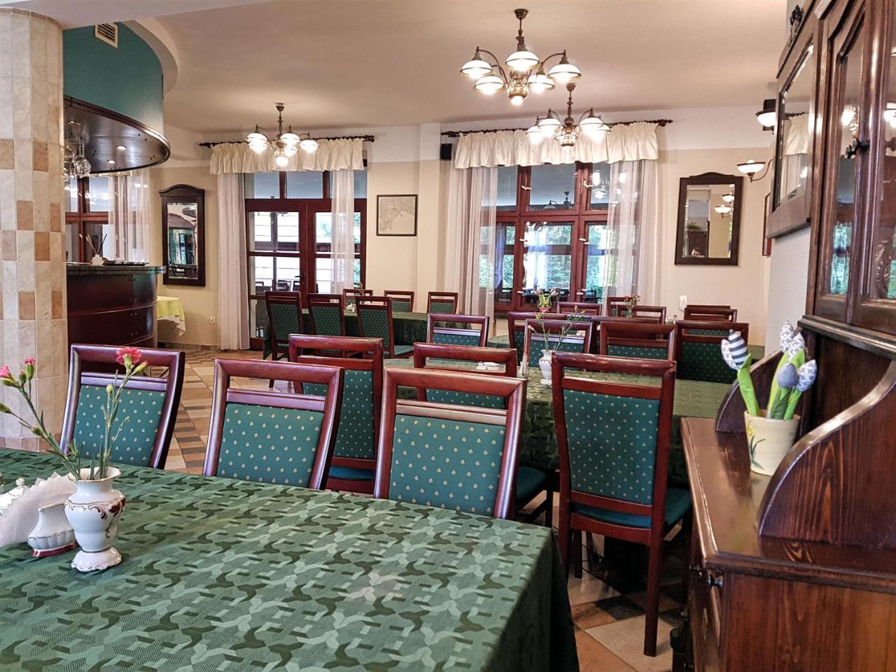 Zadrna Rezydencja Aparthotel Chełmsko Śląskie Buitenkant foto