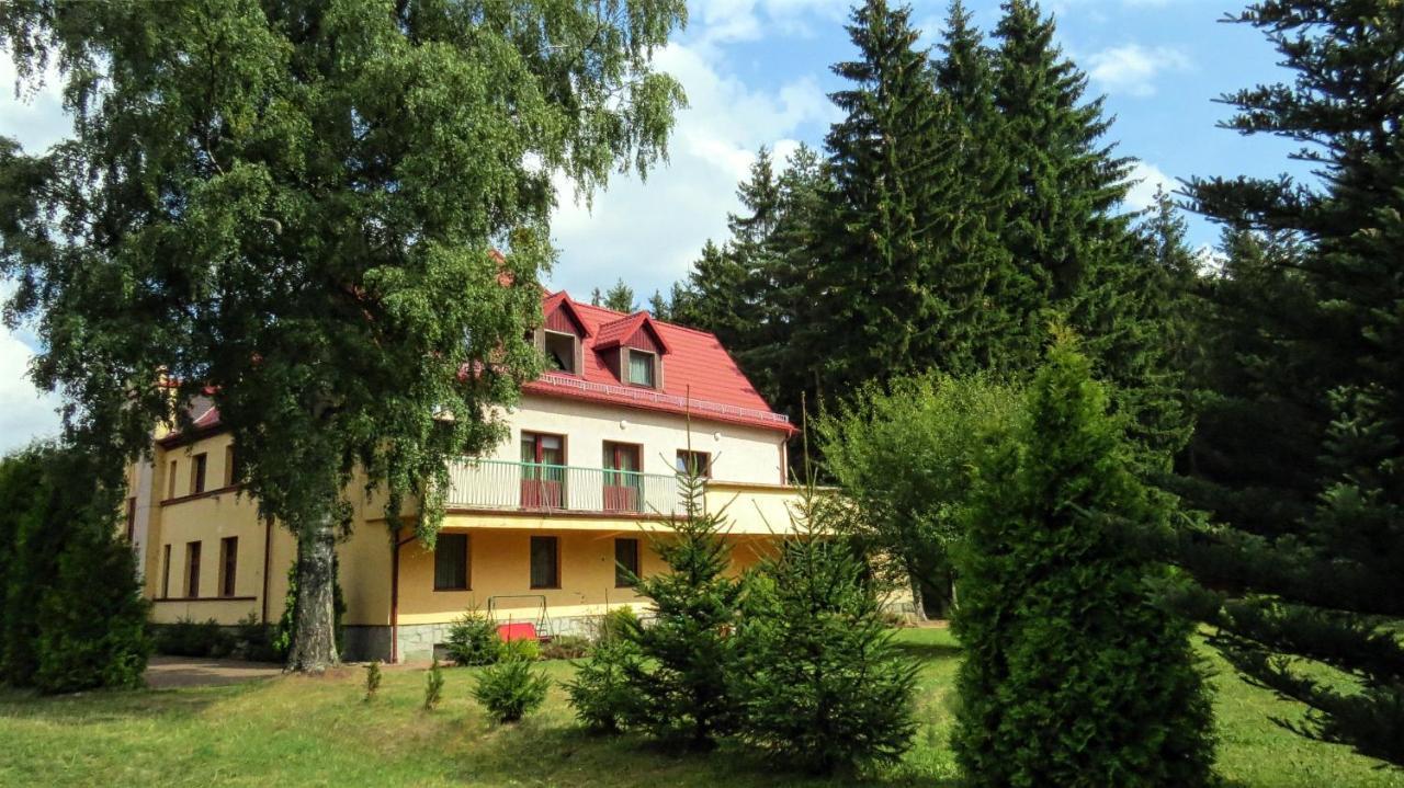 Zadrna Rezydencja Aparthotel Chełmsko Śląskie Buitenkant foto